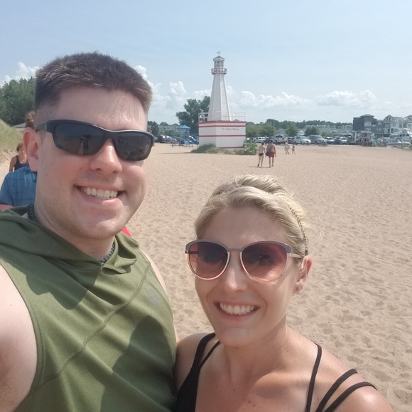 Meet your Posher, Ashley - Picture 3 of 3